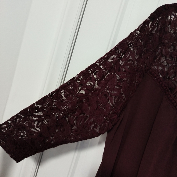 Lace Burgundy Dress / Size 3X - Picture 4 of 6